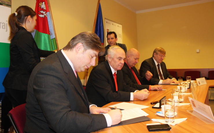 Memorandum má zajistit stabilitu lékařů v Ústeckém kraji. Foto: Petr Sochůrek